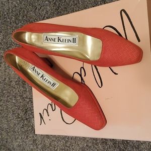 🌟Anne Klein II Suede Leather Heels